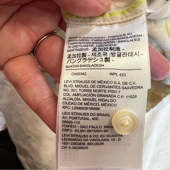 Levi’s Ladies Relaxed Fit Button Up lightweight Flannel Check Plaid Shirt sz L - Picture 5 of 11